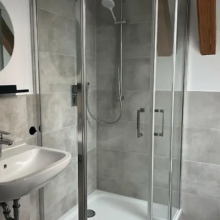 Lb 11 Moderne, Helle Dachwohnung Am Rande Der Schwaebischen Alb *